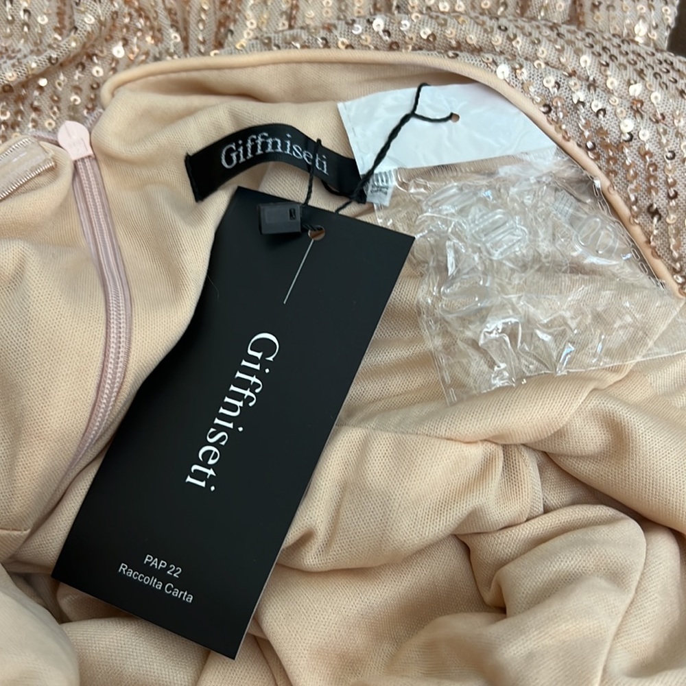 Giffniseti Formal Gown Size XL Gold Sequin New with Tags - Picture 11 of 12